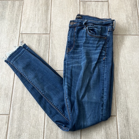 Women’s Express Ripped jeans - Picture 2 of 4